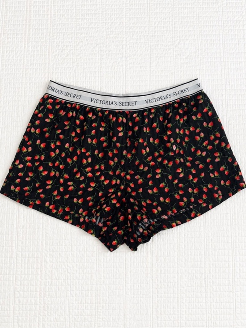Victoria's Secret Medium Strawberry Print 100% Cotton Soft Cozy